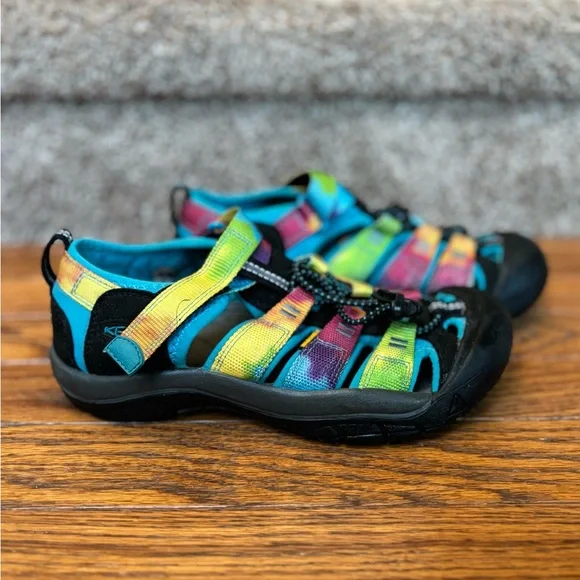 Kid’s Keen Rainbow Tye Dye Closed Toe Sandals Size 3 - Picture 1 of 4